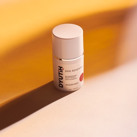 Dyutih Organics Other - SKIN RENEWING REGENERATING MOISTURIZER  FEATURING ACMELLA OLERACEA EXTRAC